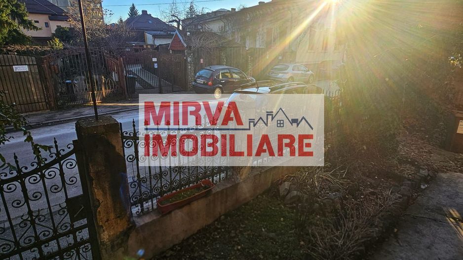 Casă cu arhitectură interbelică, 5 camere, teren 409 mp – Central - Poză 47