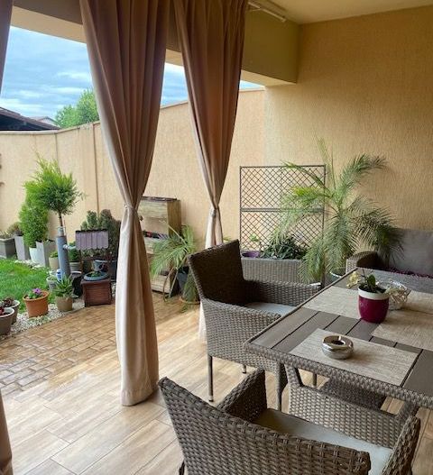 Duplex cu piscina Dumbravita Zona PADURE - Poză 29