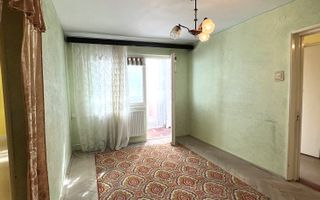 🏡 Apartament 2 camere, etaj 3, stradal – zonă excelentă Micro 40 - Poză 3