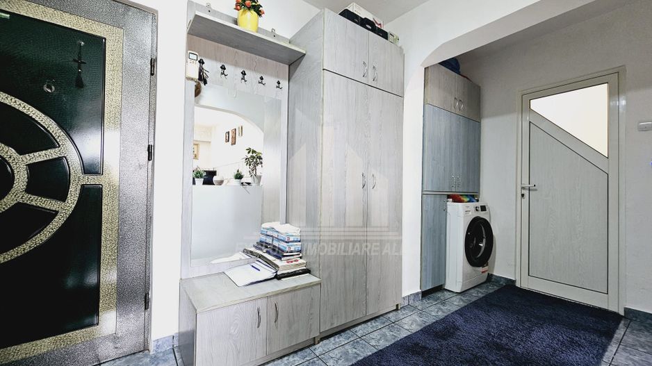 Apartament cu 2 camere decomandate, Cetate - Poză 4