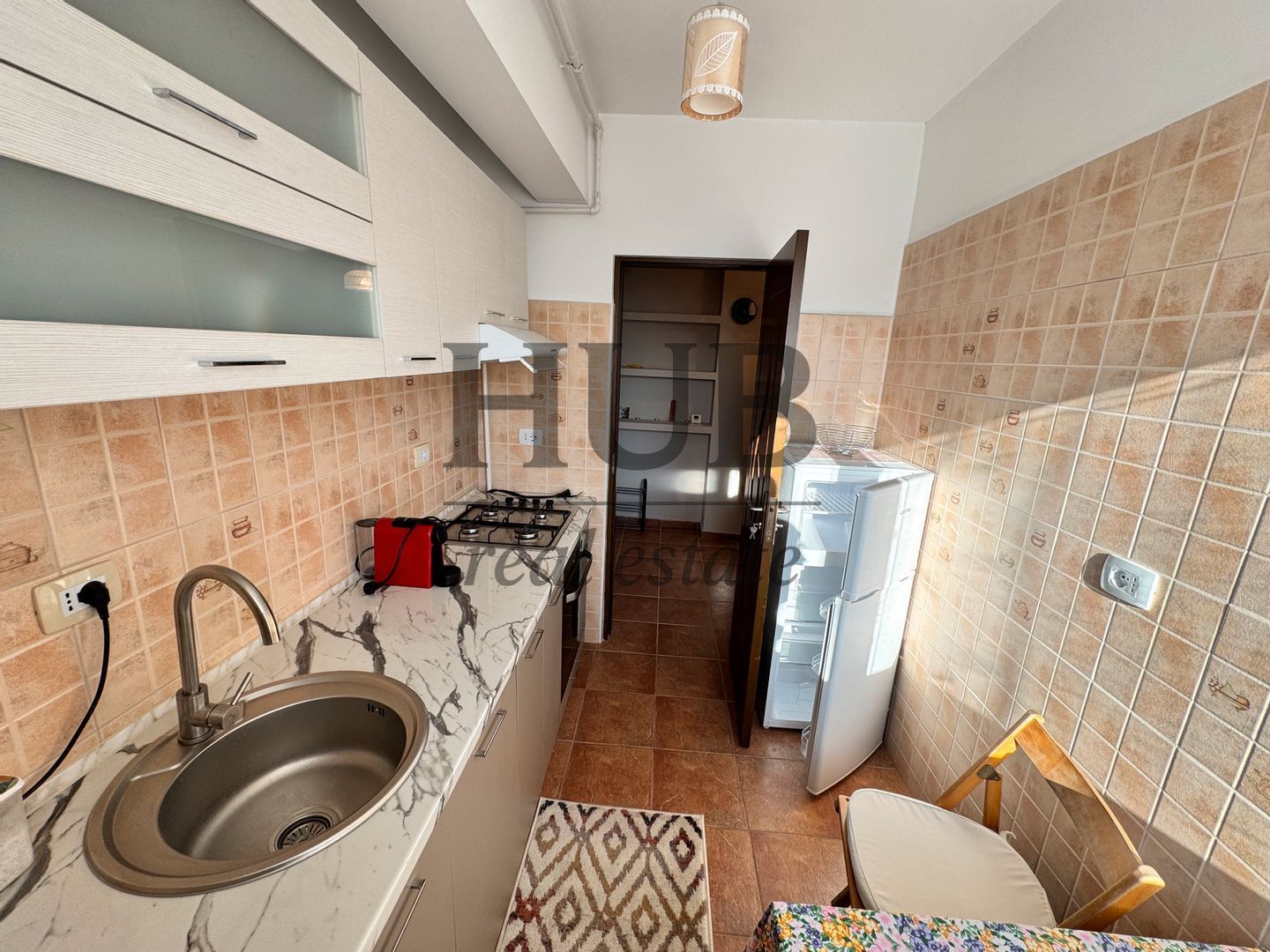 apartament cu 2 camere de inchiriat-zona centrala-Str 9 Mai - Poză 3