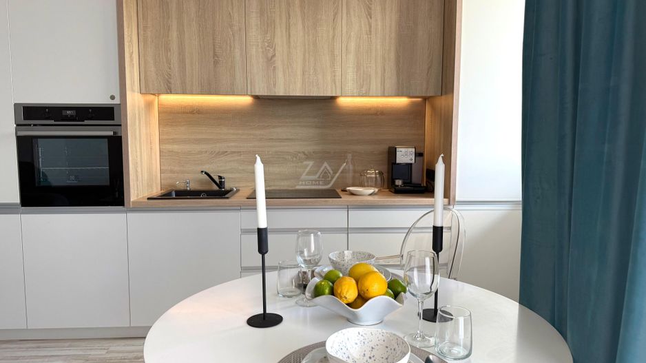 Vis a vis de Esso. Lift. Mijloc transport in fata. Loc de parcare. - Poză 6