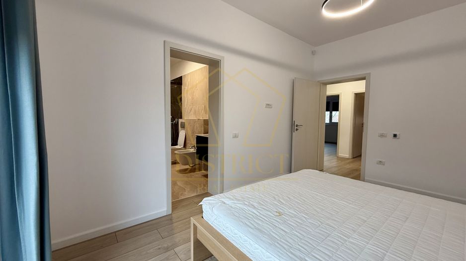 Duplex despartit prin garaj cu 5 camere  |  Dumbravita - Poză 6