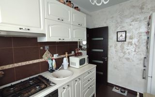Apartament 3 camere de vânzare - Poză 9