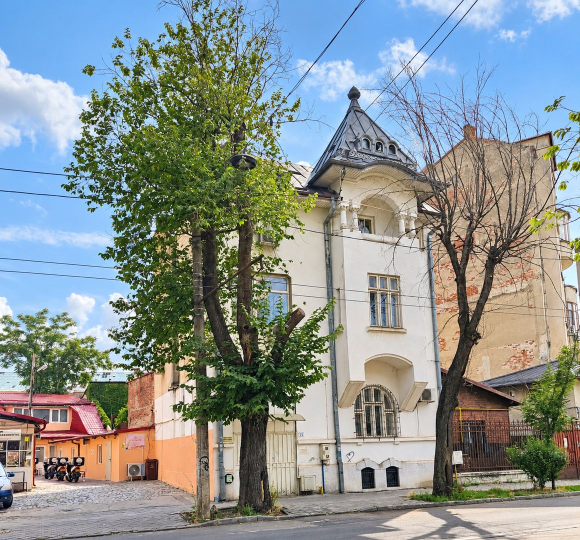 Casă / Vilă cu 6 camere de vânzare în zona Gara de Nord - Poză 1