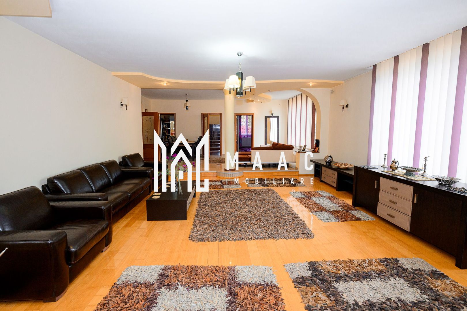 Casa Zona Nord | D+P+1+M | 600mp - Poză 1