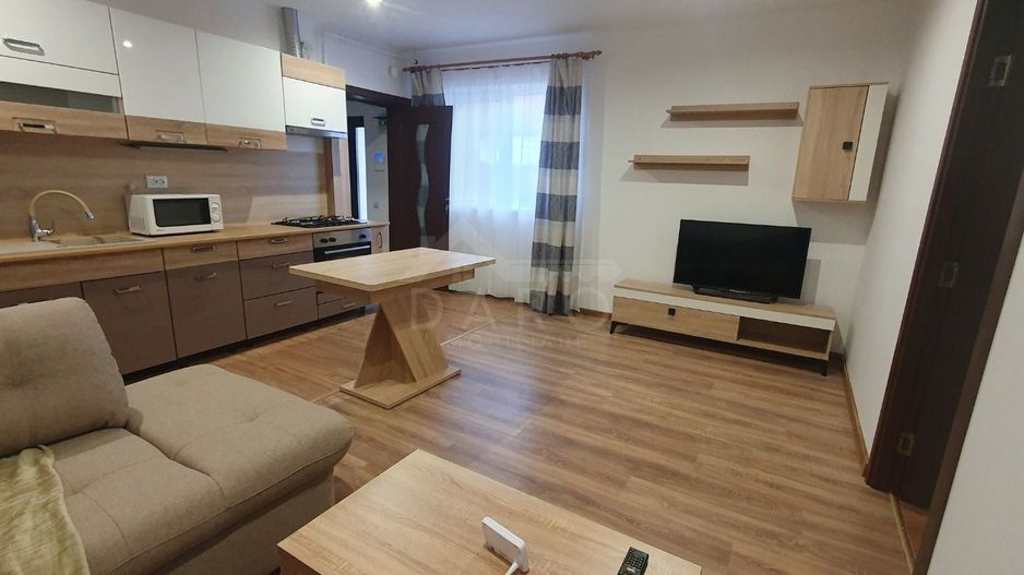 Inchiriez apartament cu doua camere, zona centrala - Poză 2