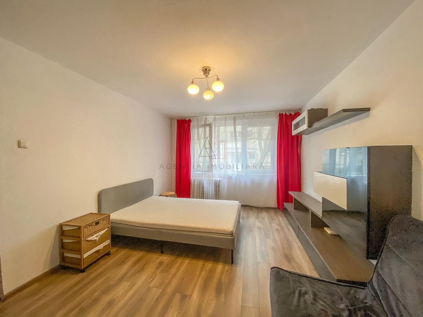 Garsoniera Parc Moghioros | Metrou 2 min - Poză 3