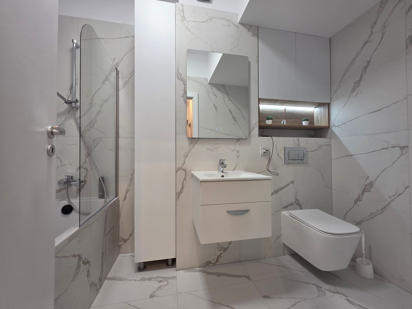 2 camere | PIPERA | TERASĂ 11 MP | MOBILAT MODERN | Vedere libera - Poză 8