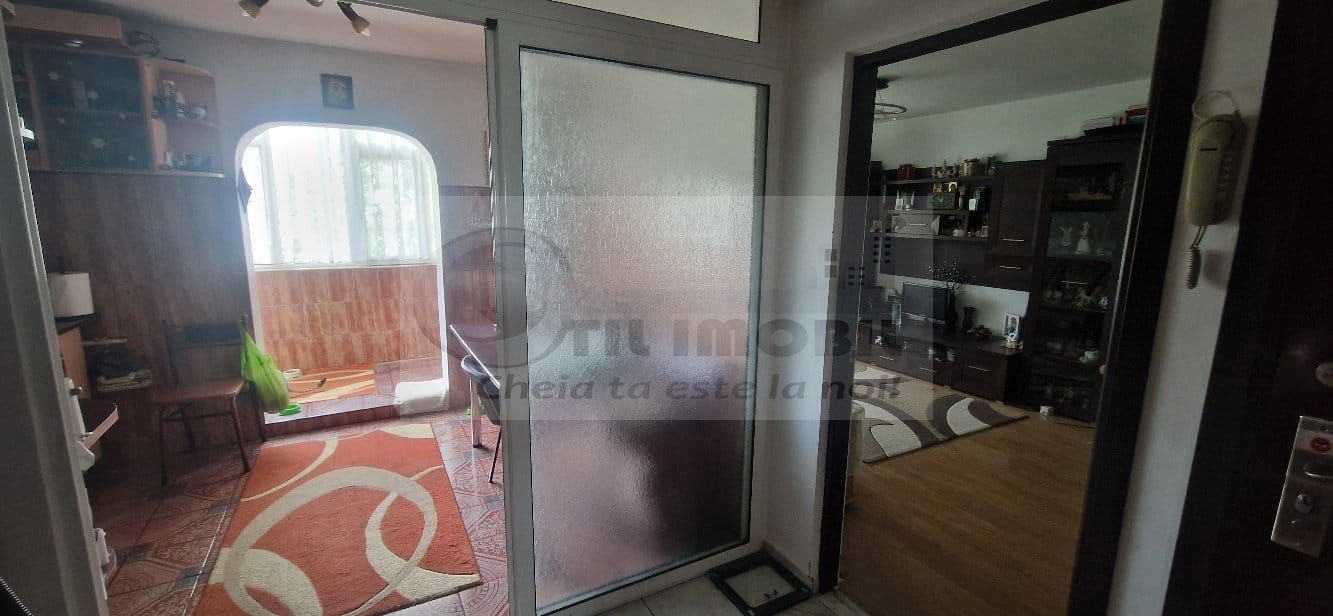 Canta, 3 camere, 71.77 mp, etaj 3/4, două băi, 129.000 € - Poză 11