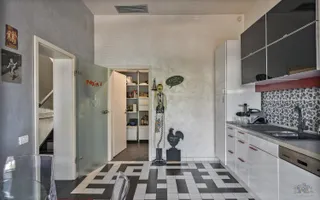 Vilă de arhitectură cu piscină, garaje și teren de 800 mp - Poză 21