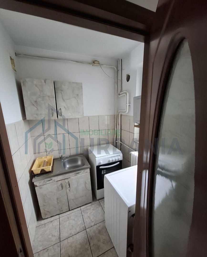 Garsonieră în bloc de apartamente Tatarasi str. Eternitate - Poză 3