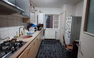 Apartament spațios cu 2 camere de vânzare Zona Sagului-Dâmbovița - Poză 4