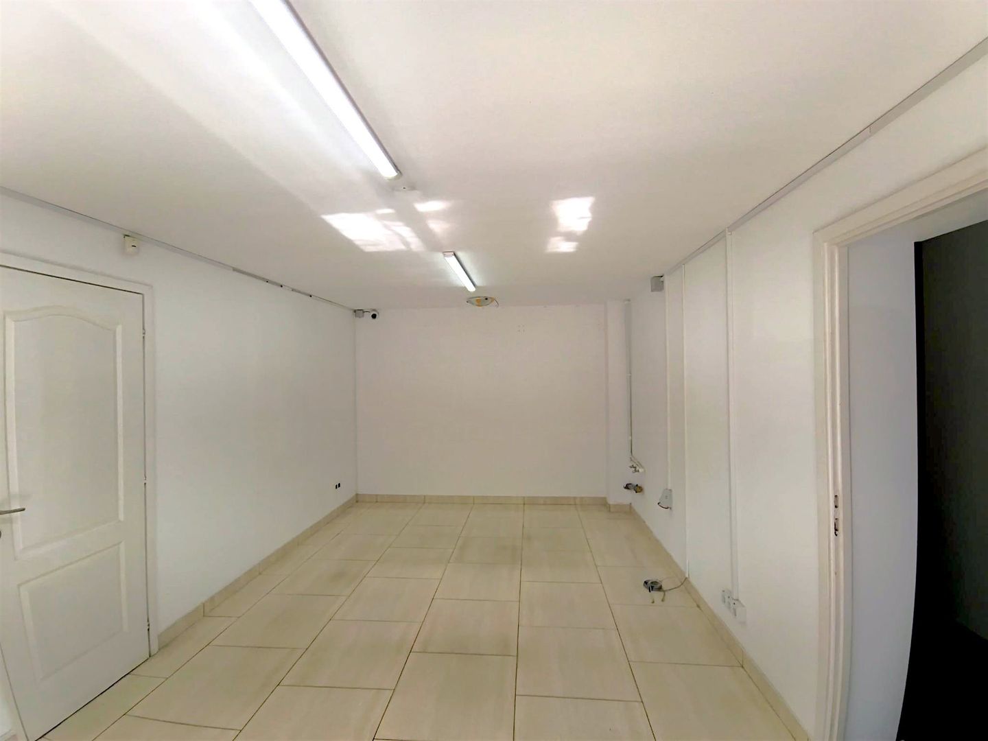 Spațiu Comercial 60 mp | Burdujeni | Parter | Vad Pietonal Intens - Poză 3