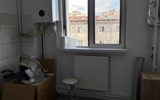 2 camere, centrala termica, et 4/10, Craiovita (Racheta) - 98 000 Euro - Poză 3