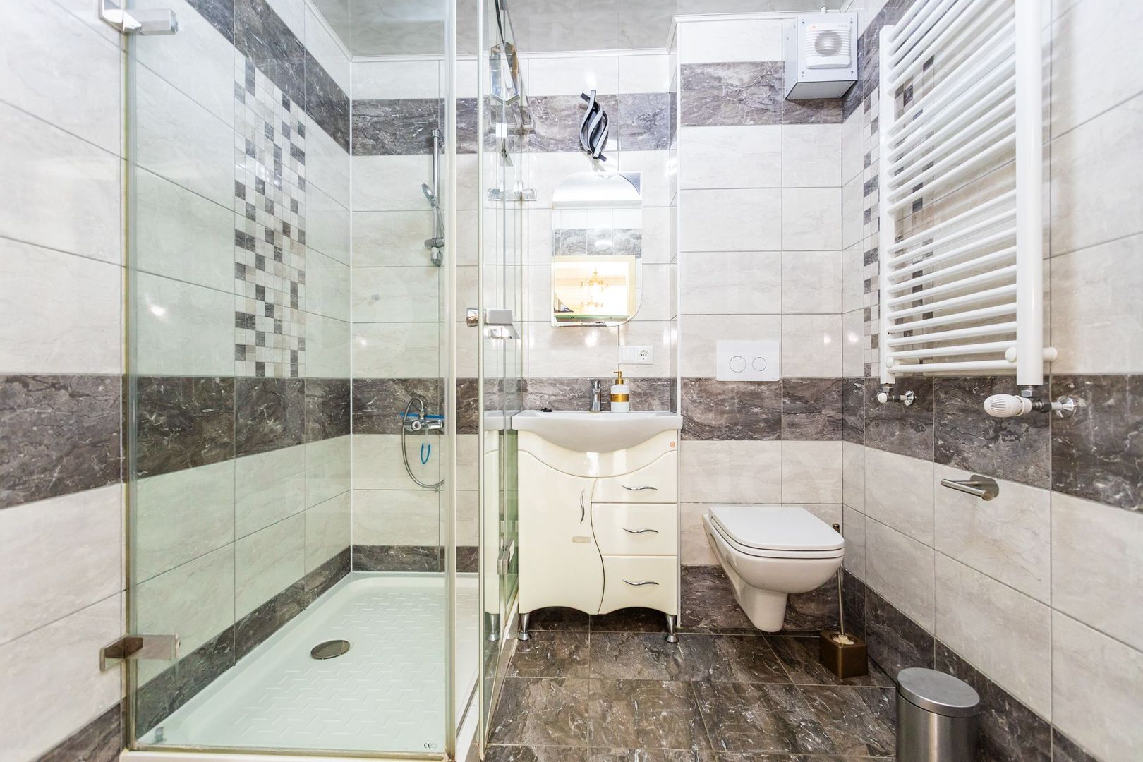 Vânzare, casă, 3 nivele strada Livezilor, Cricova. - Poză 17