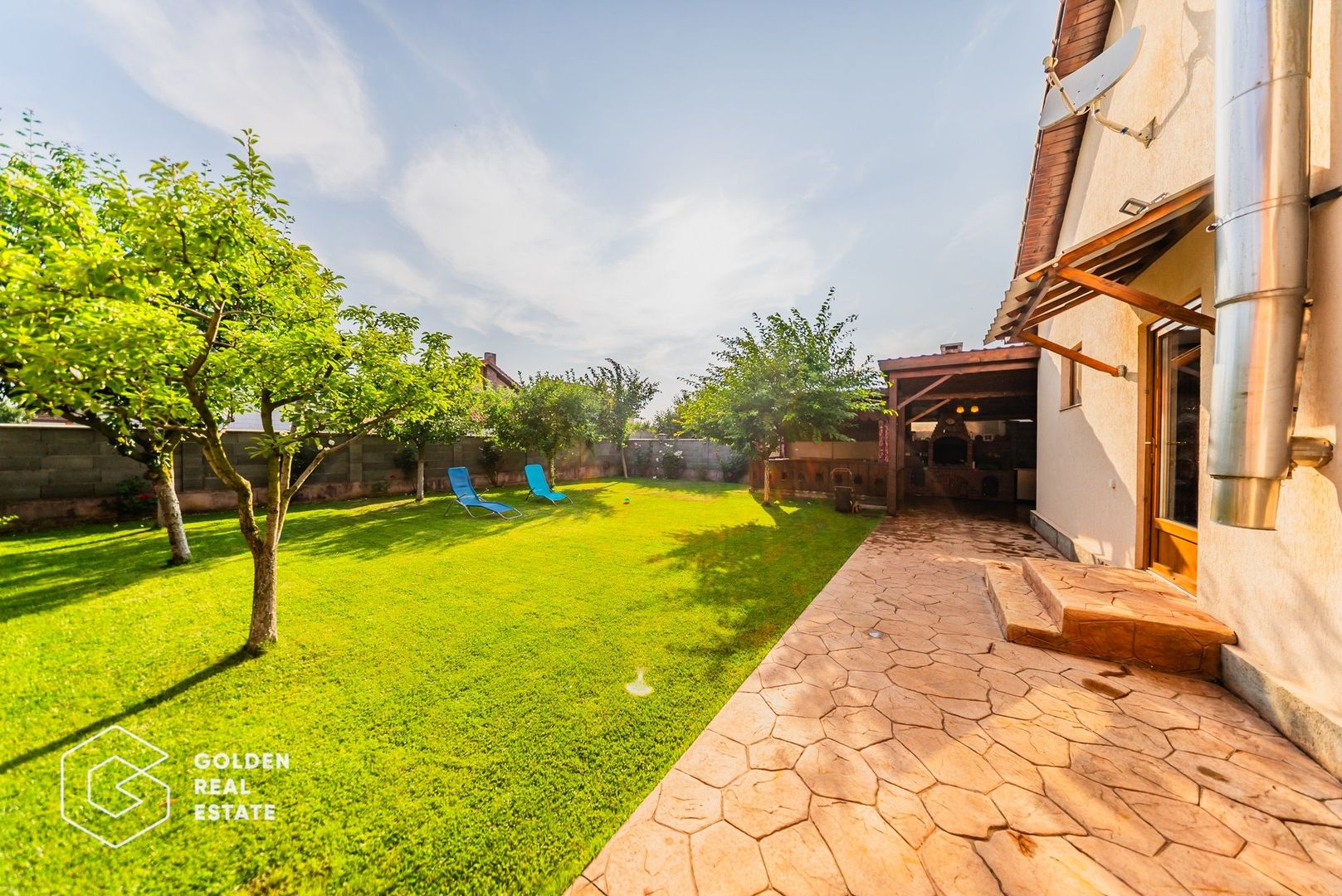 Casa la cheie, eficienta energetic, 4 dormitoare, Sagu - Poză 17