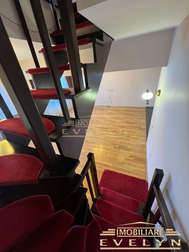 Apartament de vanzare pe doua nivele, zona Pietonalul Transilvaniei, pret 180000 euro - Poză 7