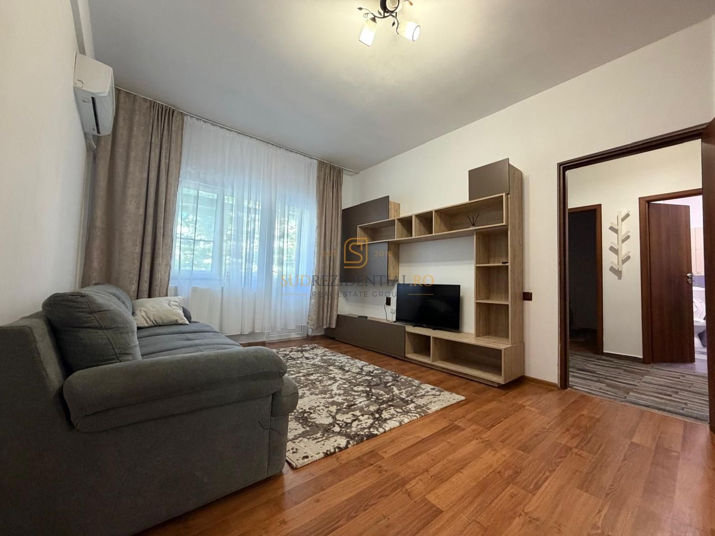 Apartament cu 2 camere de inchiriat, Metrou Berceni, loc de parcare - Poză 1