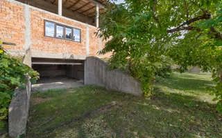 Casă P+1E, 402 mp, teren 3.600 mp, 17 km de Roman - PREȚ LA OFERTĂ! - Poză 18