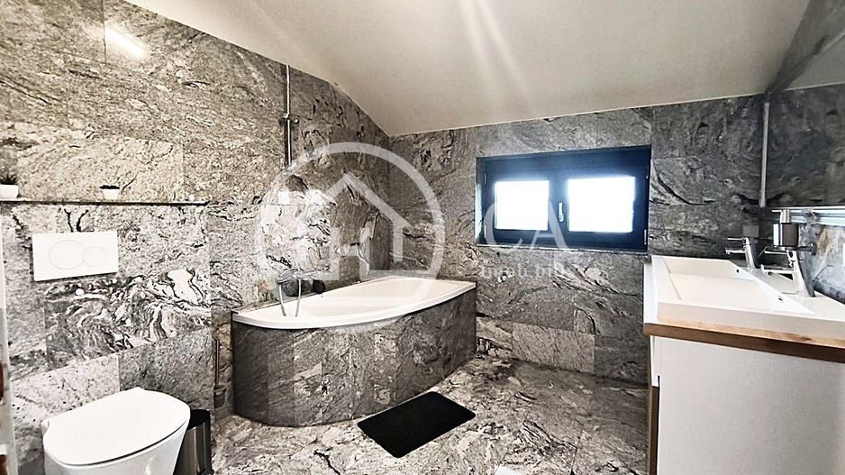 Apartament la casa de închiriat cu 3 camere în Cihei - Poză 17