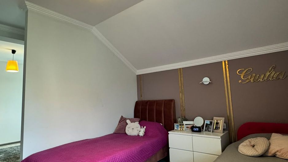 Casa Hidiselu de Jos mobilata utilata - Poză 10