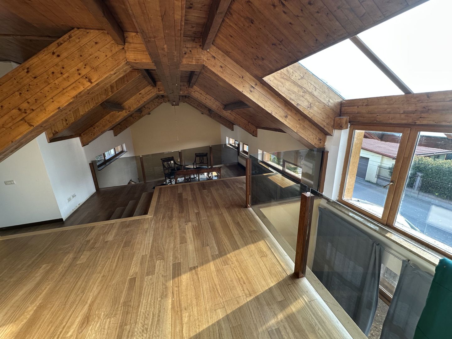 Proprietate cu piscina Dumbravita - Poză 13