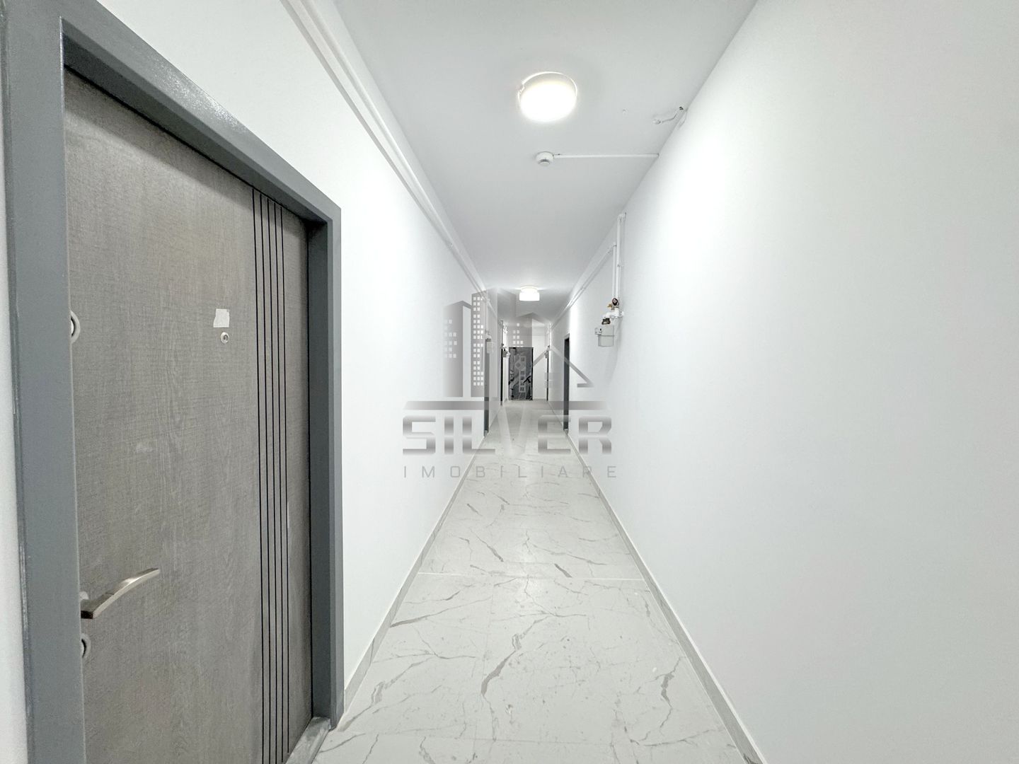 Apartament cu 2 camere/53.5mp/CF/Eroilor/Pret Redus. - Poză 10