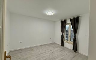 Casă / Vilă cu 4 camere de vânzare în Ultracentral, Botosani - Poză 4