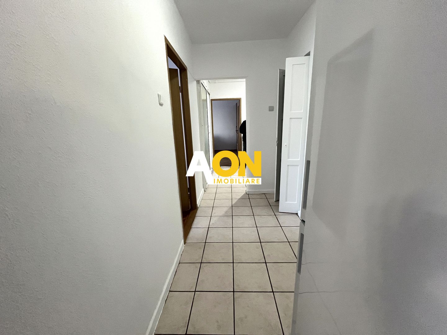 Apartament 3 Camere, Cartier Cetate, Etaj 2 - Poză 12