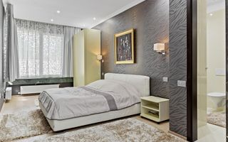 Vila exclusivista cu piscina, sauna si crama, 479.27 mp, langa padure - Poză 7