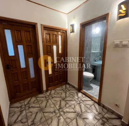 Pacurari-OMV Etaj Intermediar Apartament 2 camere decomandat 61mp - Poză 6