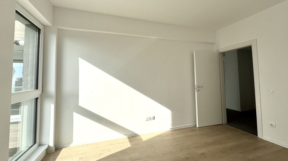 3 camere. Bucătărie Open-Space - Verdere curte interioară - Poză 7