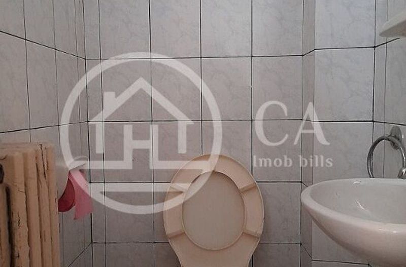 Apartament la casa cu 4 camere de vanzare zona ultracentrala Oradea - Poză 4