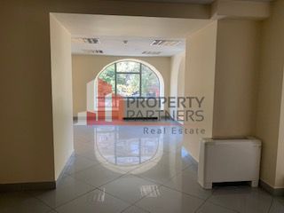 Spatiu comericial in cladire consolidata si renovata. - Poză 5