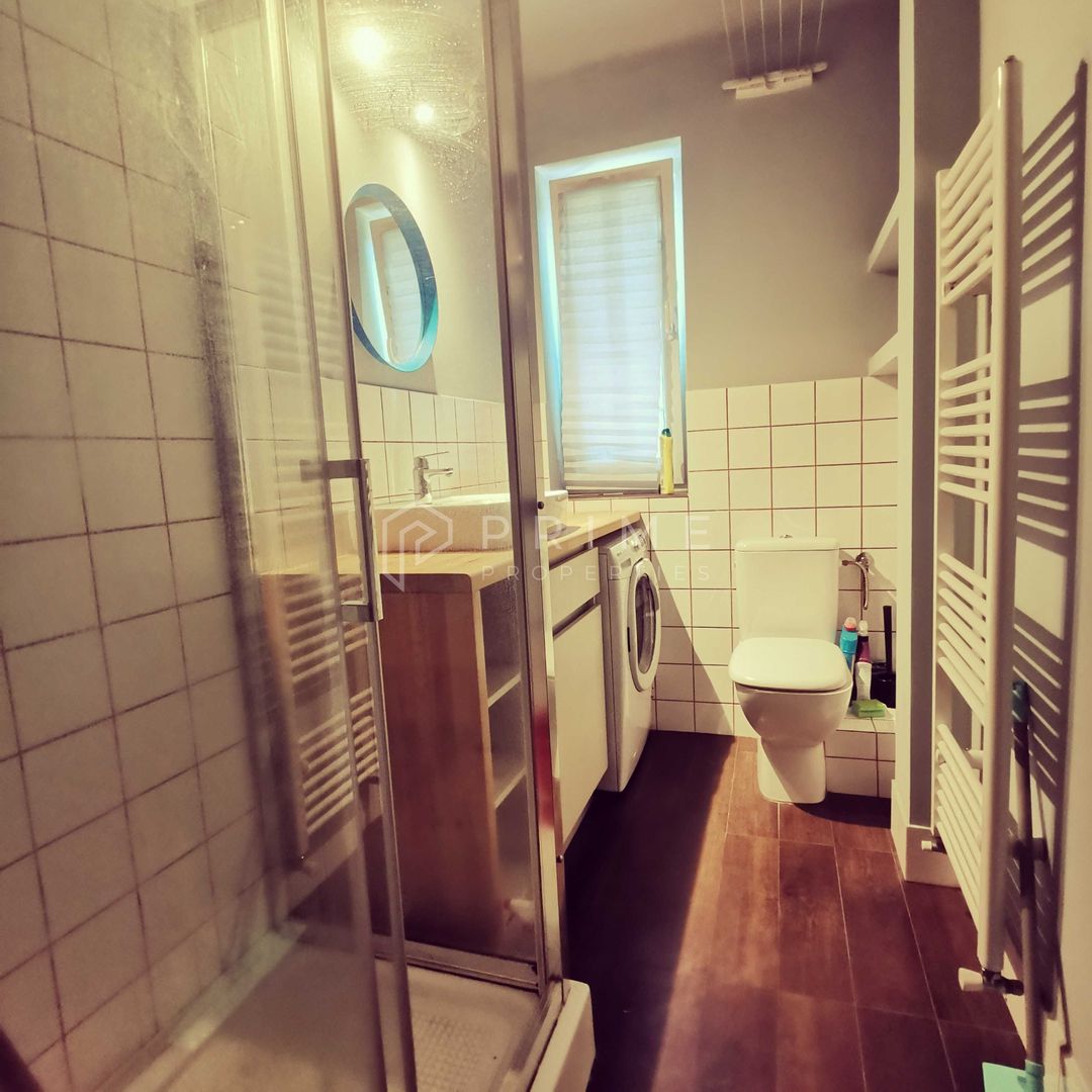 De închiriat: Apartament modern cu 1 cameră, în zona 7 Noiembrie - Poză 4