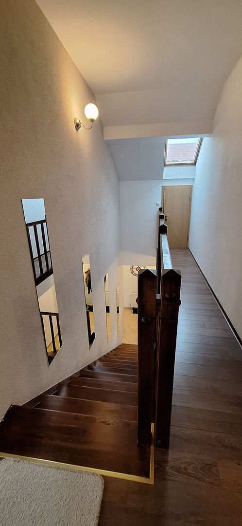 Casa individuala frumoasa si spatioasa in Giroc - Poză 8