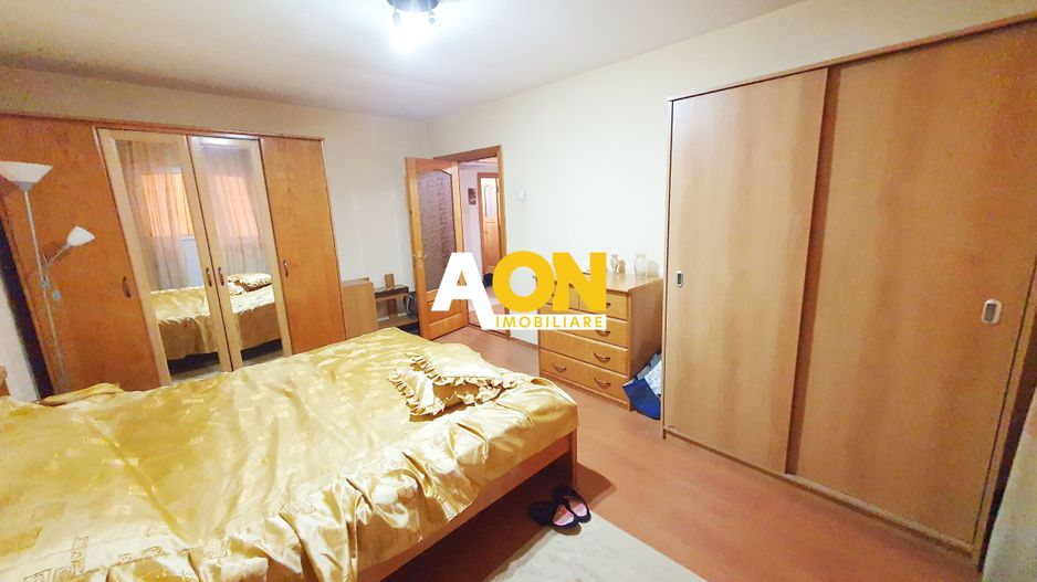 Apartament 3 camere, etaj 1, zona Agra`s ( Mercur ) Cetate - Poză 4