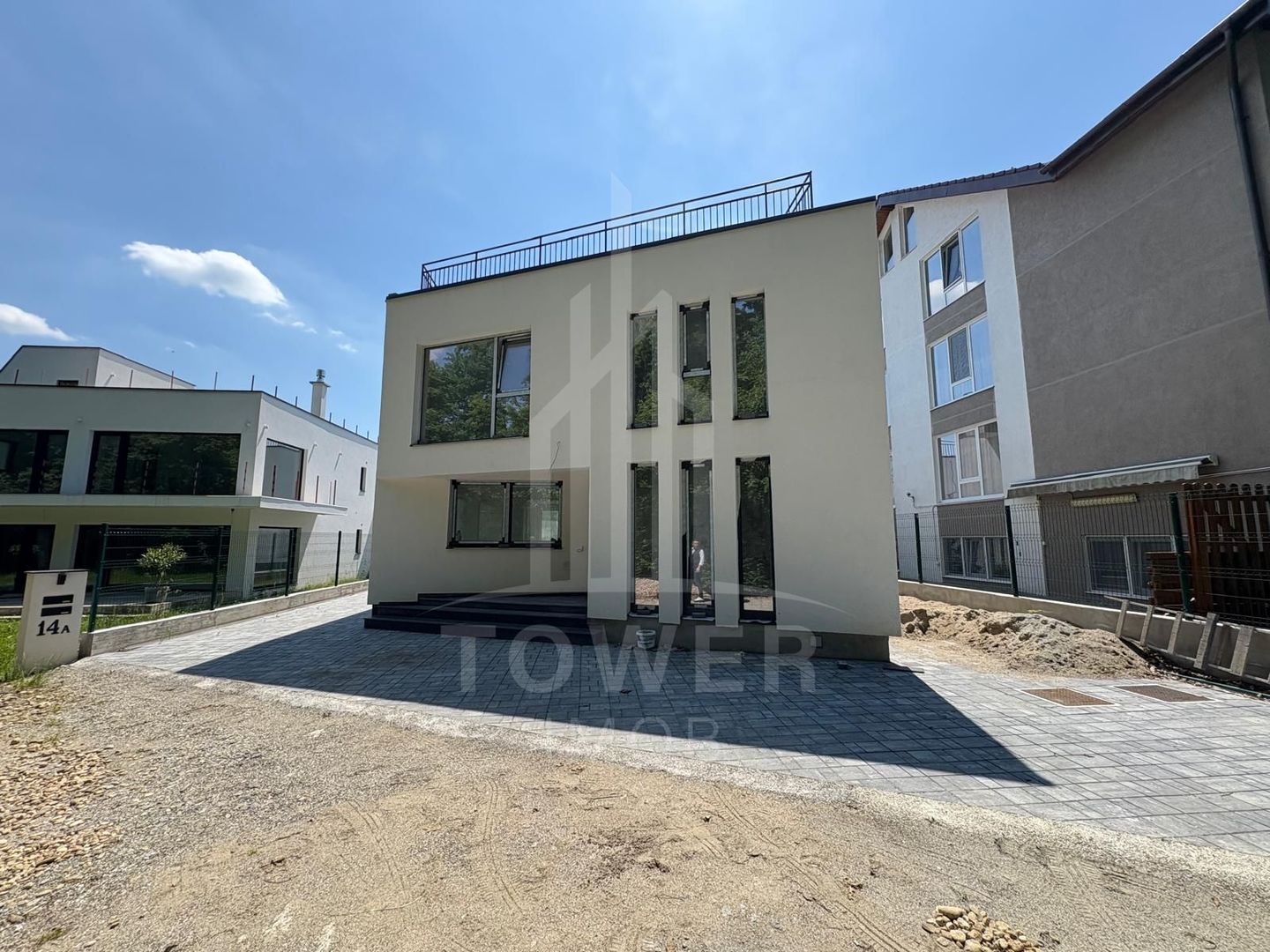 Casă in zona „Pădurea Dumbrava” Sibiu - Poză 1