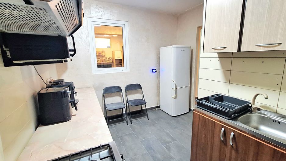 Apartament cu 2 camere de vânzare în zona Aparatorii Patriei - Poză 6