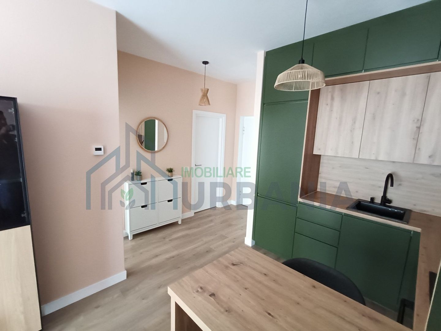 Studio complet mobilat și utilat în Silk District, cu loc de parcare inclus - Poză 3