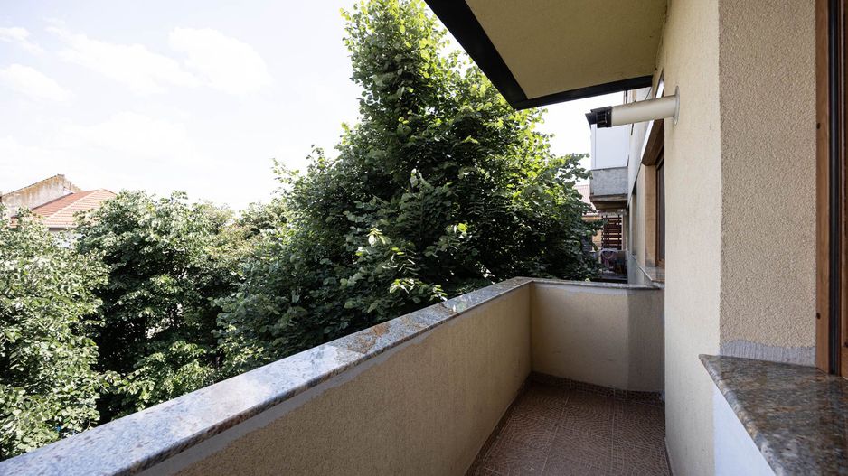 REZERVAT! 95.000 € – lux, liniște și natură, B-dul Revoluției–Podgoria - Poză 11