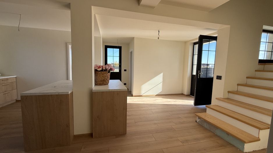 COMISION 0% | Duplex 6 Camere | Mosnita Noua | 160mp | 400mp Teren - Poză 4