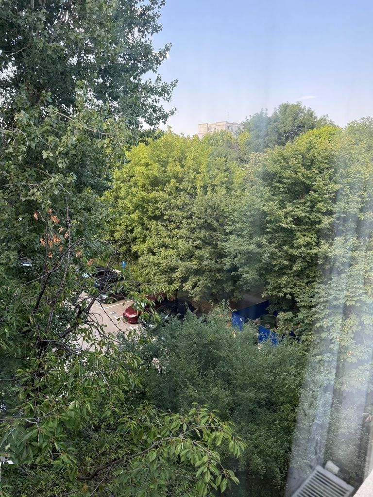 Apartament 3 camere. Bld. Brancoveanu. Aleea Covasna. Cu Centrala proprie. - Poză 11