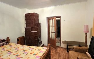 Casa la sol cu teren 1055 mp si livada - Vanatori, Galati - Poză 13