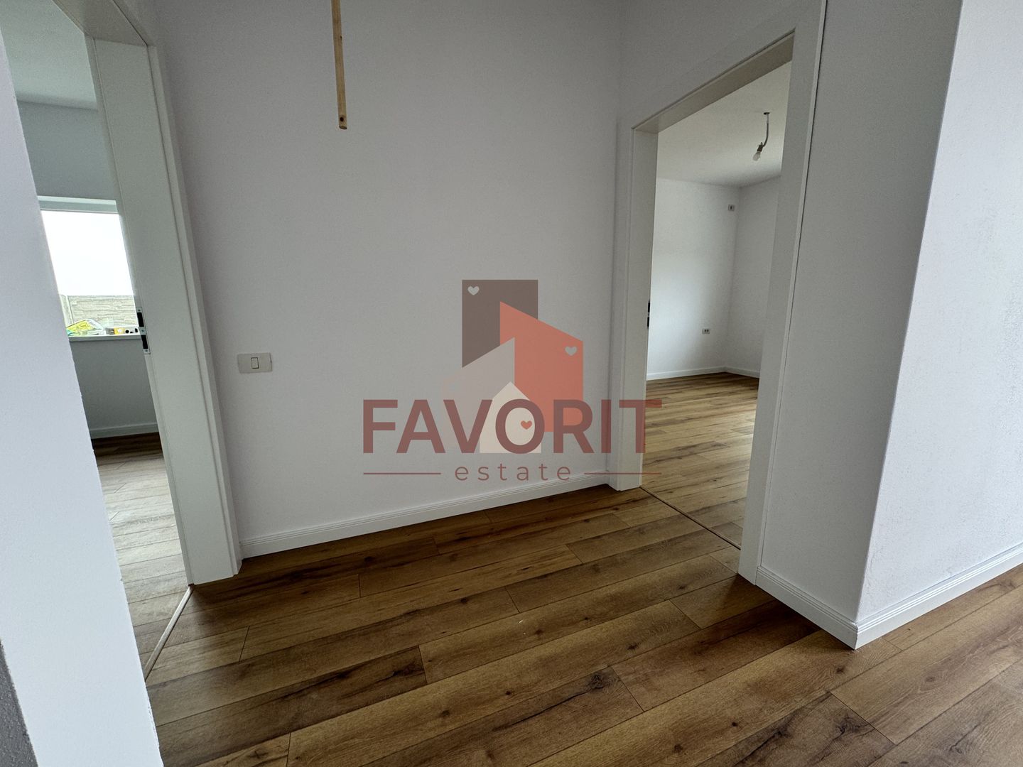 Casa Individuala in Mosnita Noua | 3 dormitoare + 2 bai | Teren Generos - Poză 10