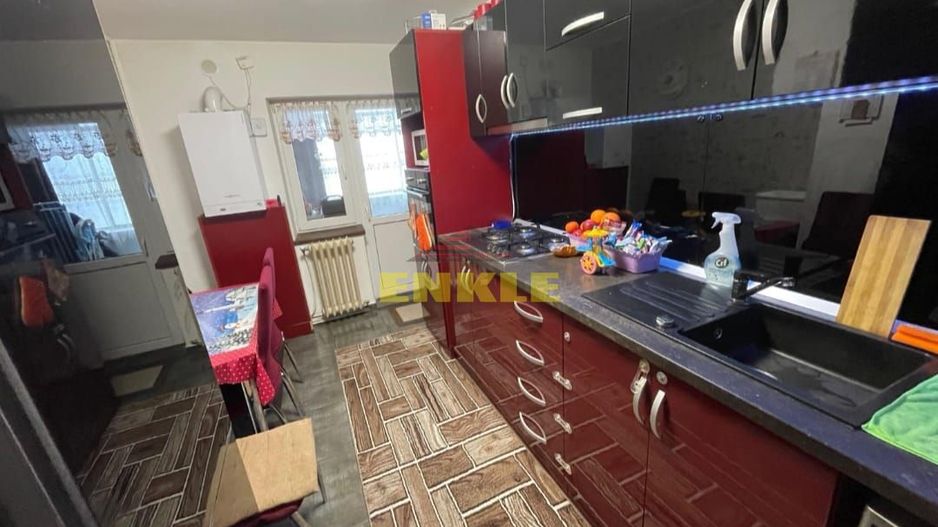 De vânzare apartament 4 camere, ultracentral – 92 mp - Poză 4