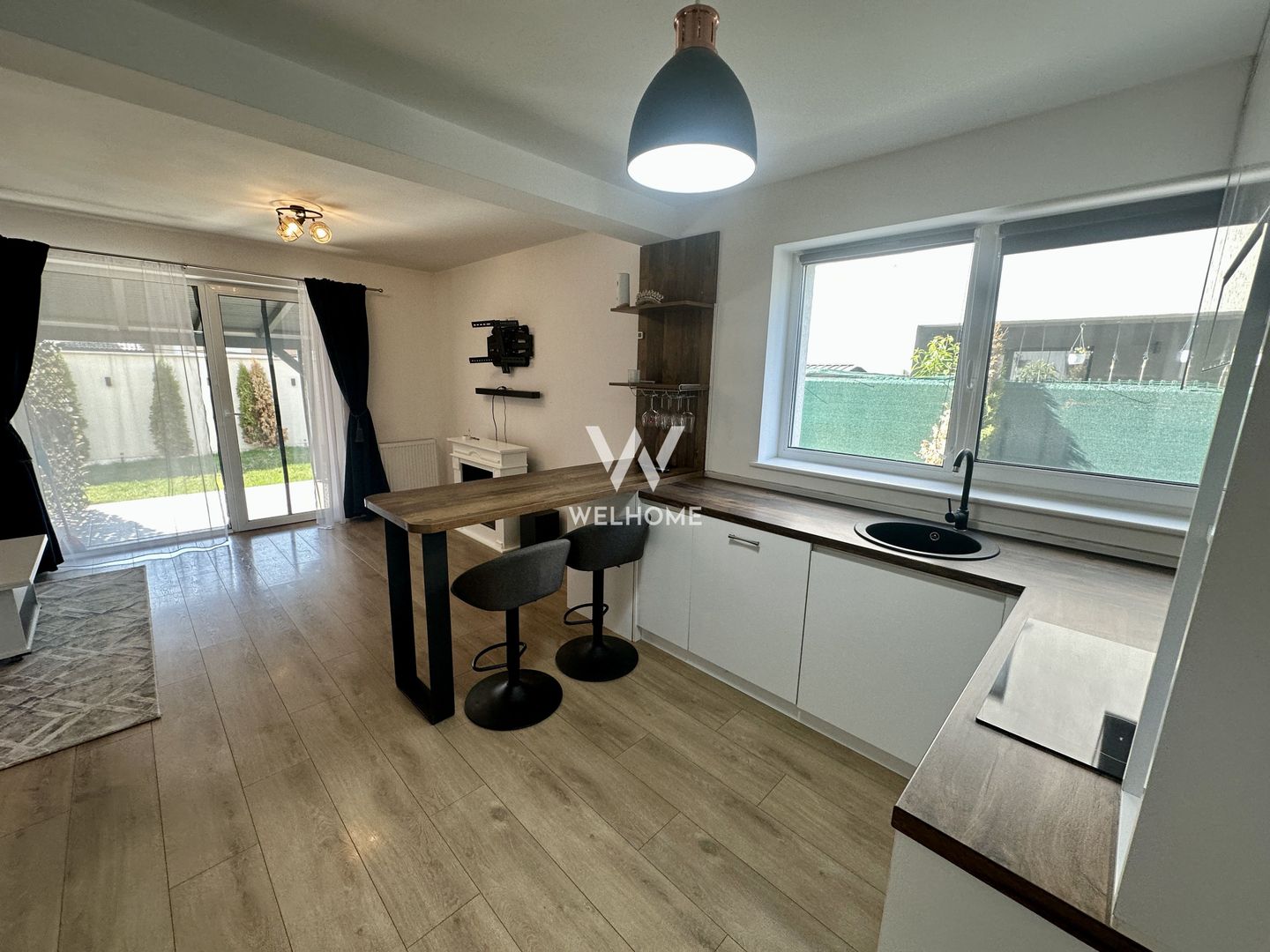 Casa la cheie, curte individuala, jaluzele electrice, aer conditionat - Poză 8