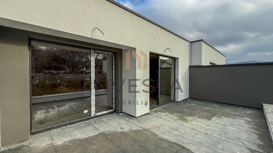 Apartament in vila! 4 camere, 106.67 mp+24 mp terasa! - Poză 2