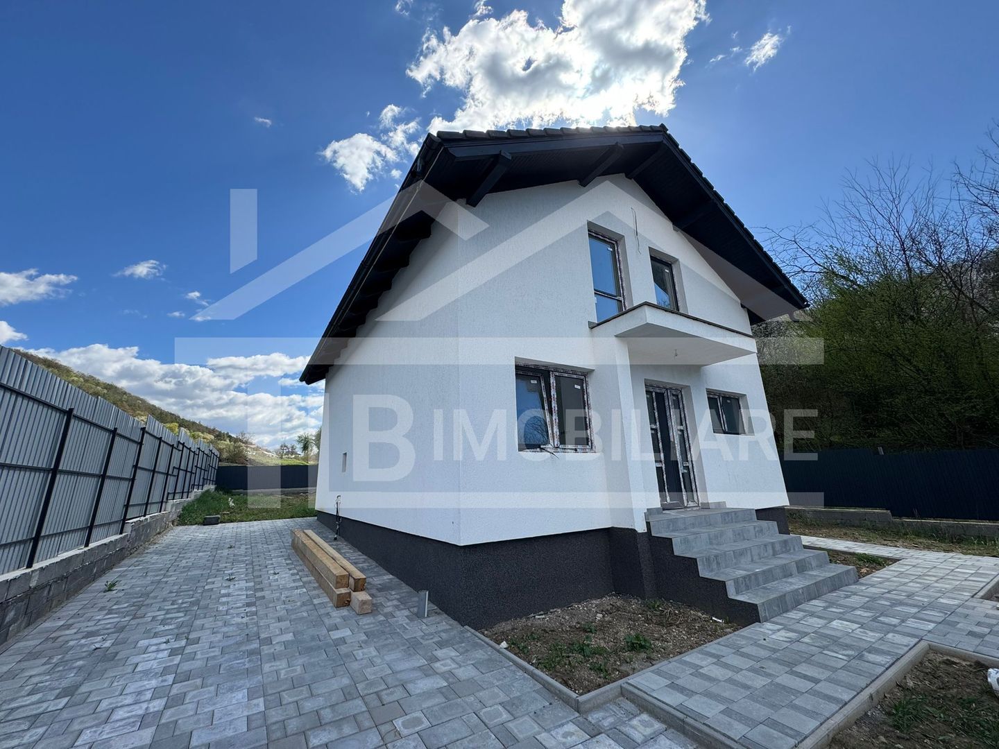 Casa cu 5 camere, 128mp, Zona Corunca - Poză 1